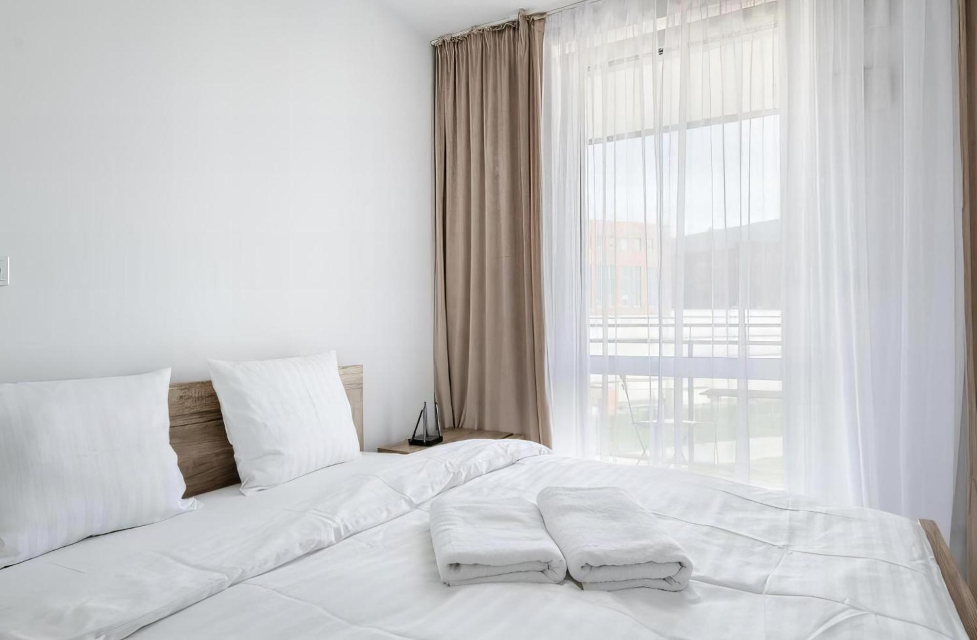 Mlambert - Aparthotel Varsó Kültér fotó